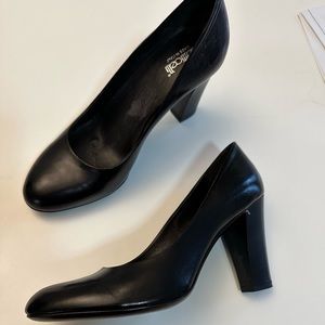 Roberto Botticelli black heels size 37